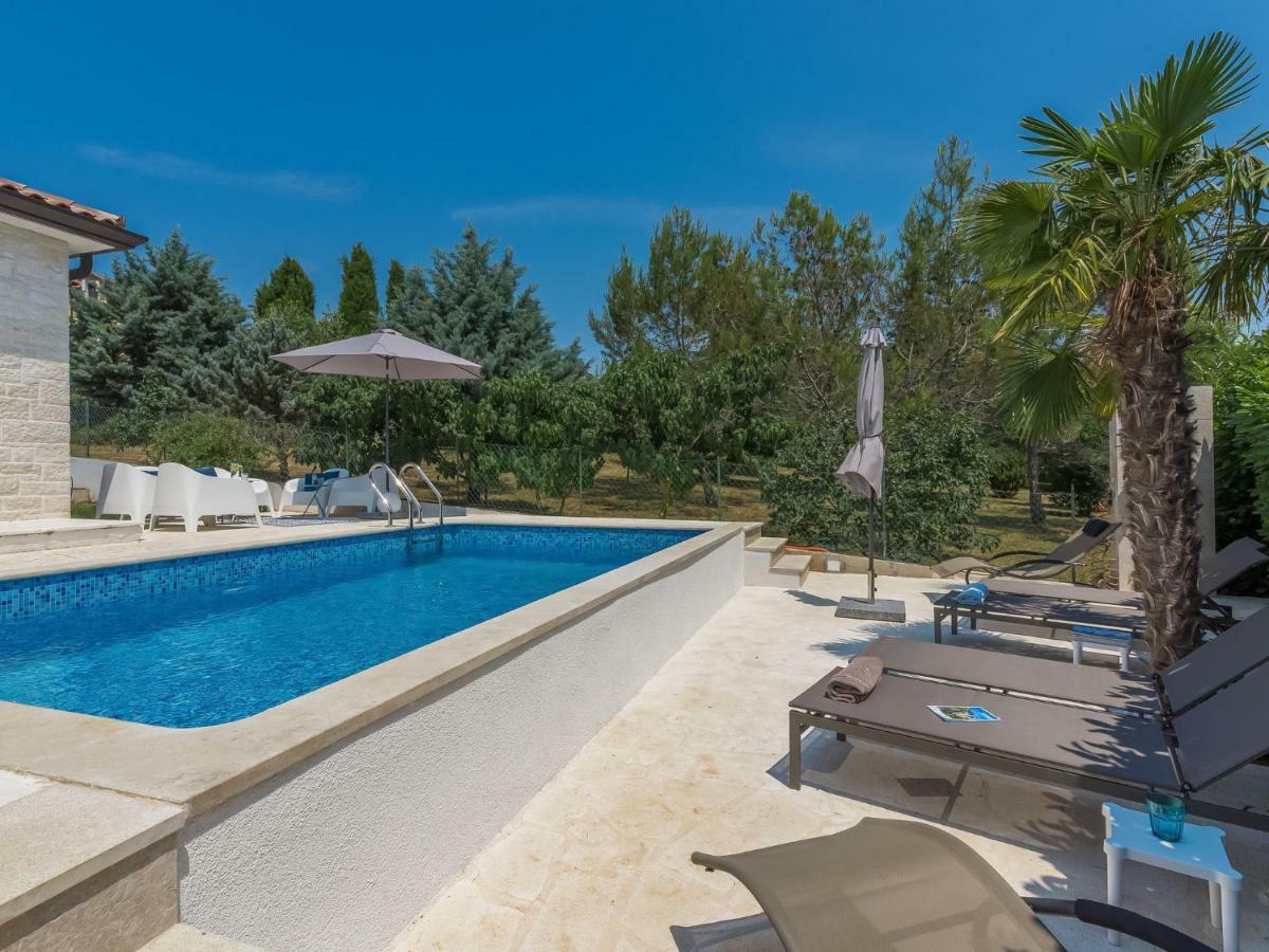 Holiday Home Villa Joy Novigrad Istria Esterno foto