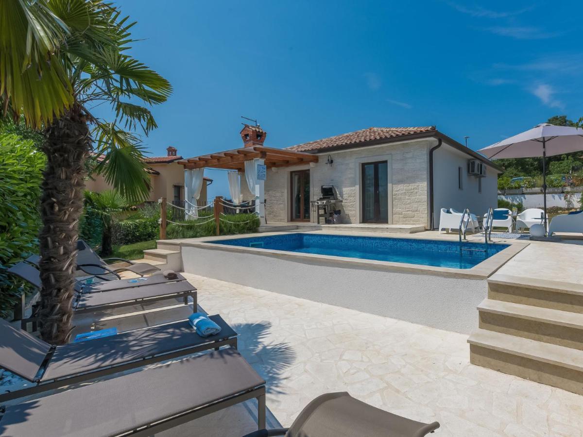 Holiday Home Villa Joy Novigrad Istria Esterno foto