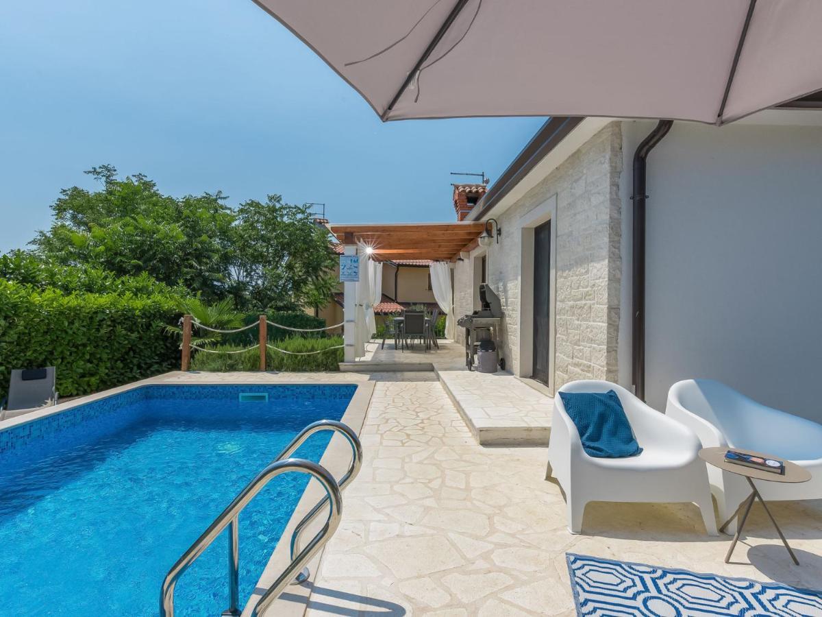 Holiday Home Villa Joy Novigrad Istria Esterno foto