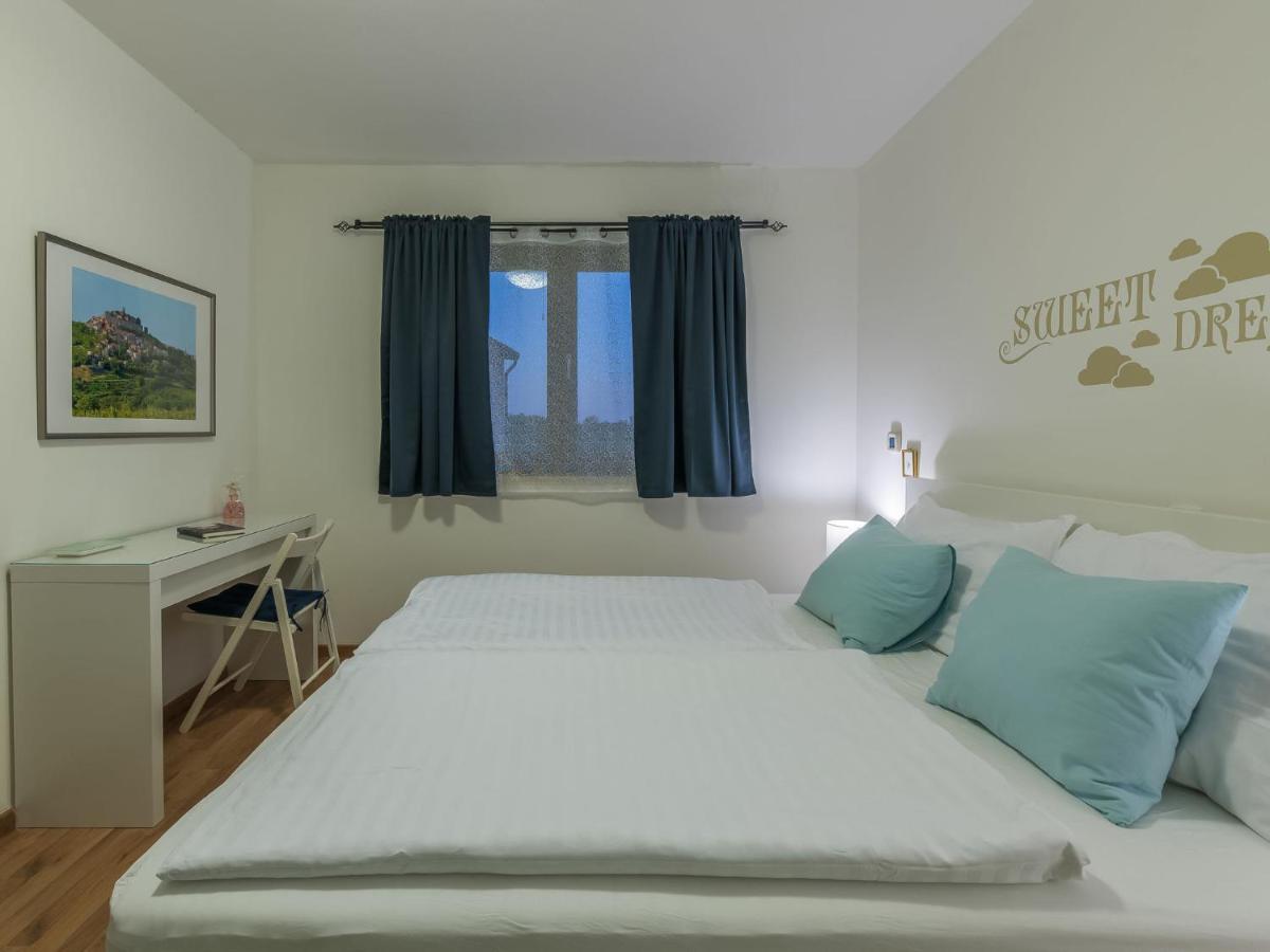 Holiday Home Villa Joy Novigrad Istria Esterno foto